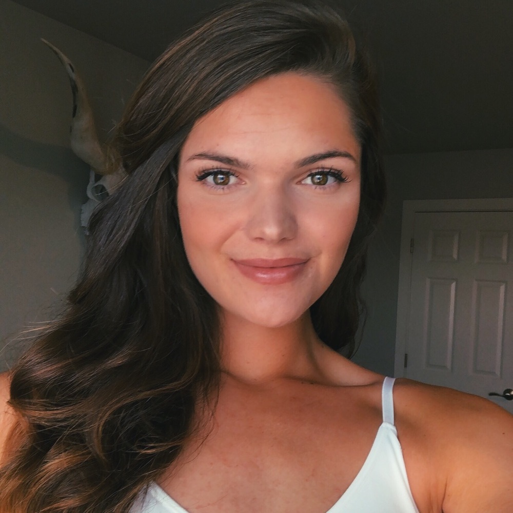 Meet your Posher, Josee